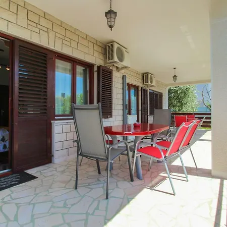 Apartment Zelena Oaza *